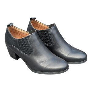 Comfortiva Womens Arnette Leather Ankle Booties Woman's Size 9M Black Western